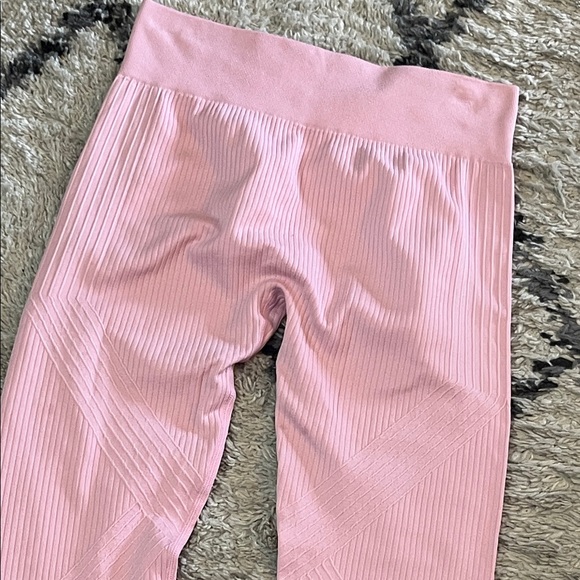 NWOT Women’s Leggings - Picture 2 of 6